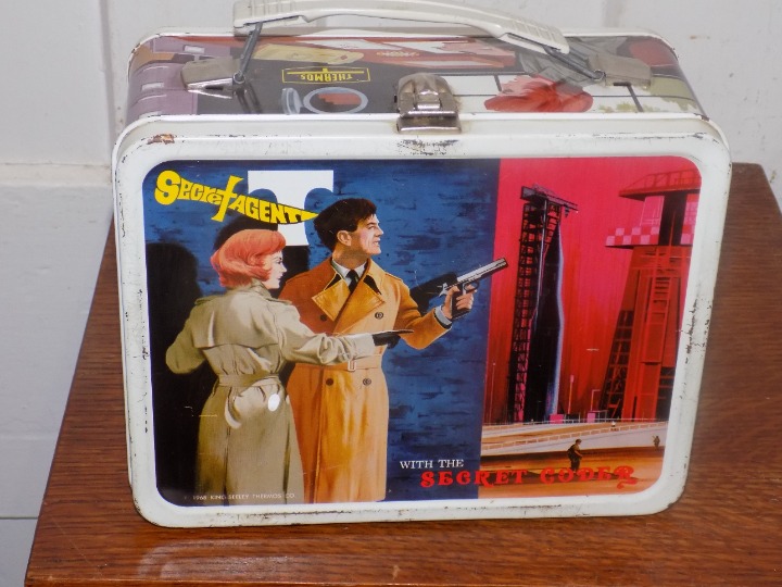Vintage 1968 Secret Agent T Metal Lunchbox