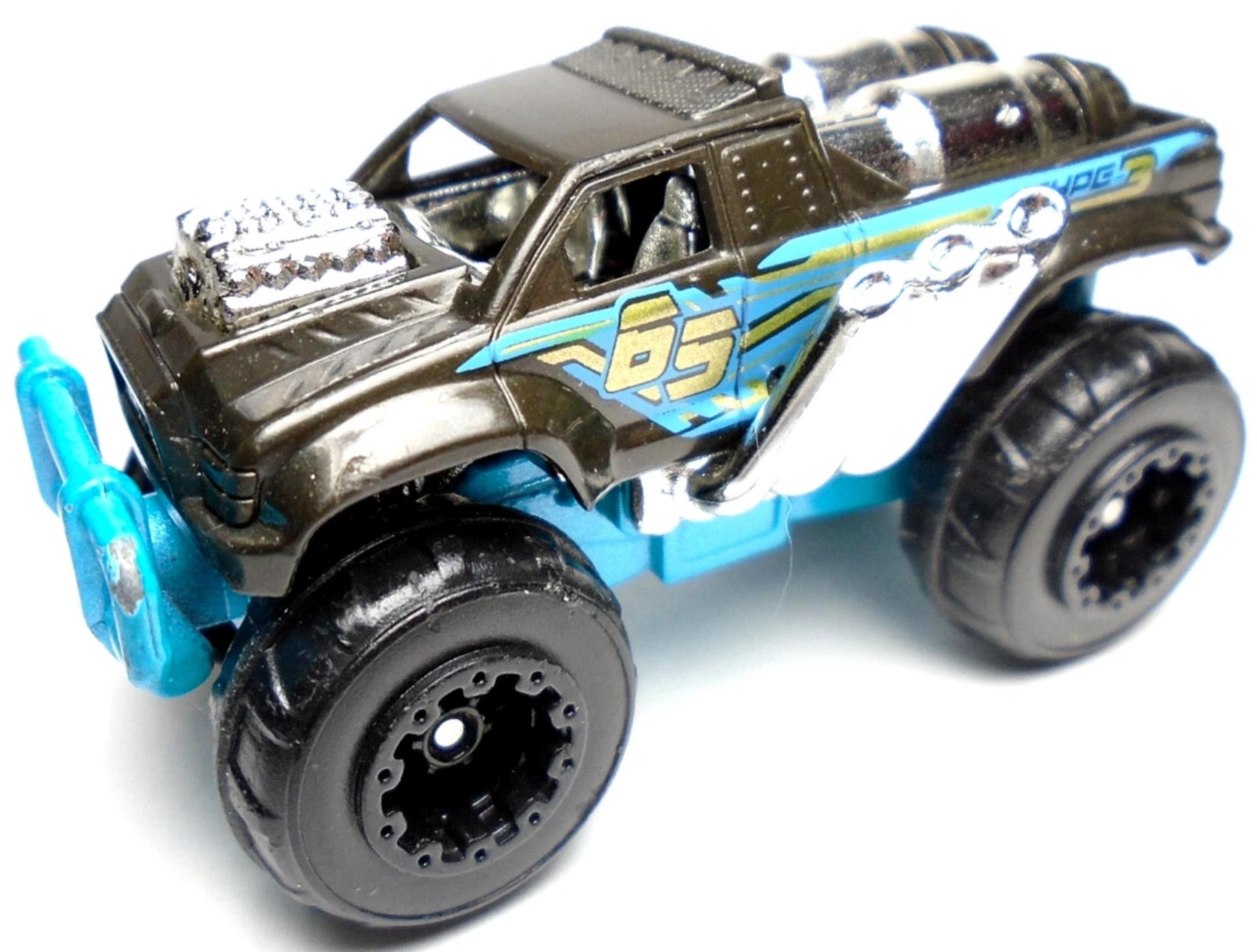 ZURU METAL MACHINES #65 TST RS TYPE 3 BLACK & BLUE 2 1/2" DIECAST 4X4 TRUCK