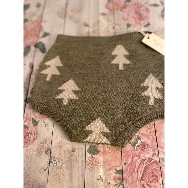 Rylee and Cru tree bloomers