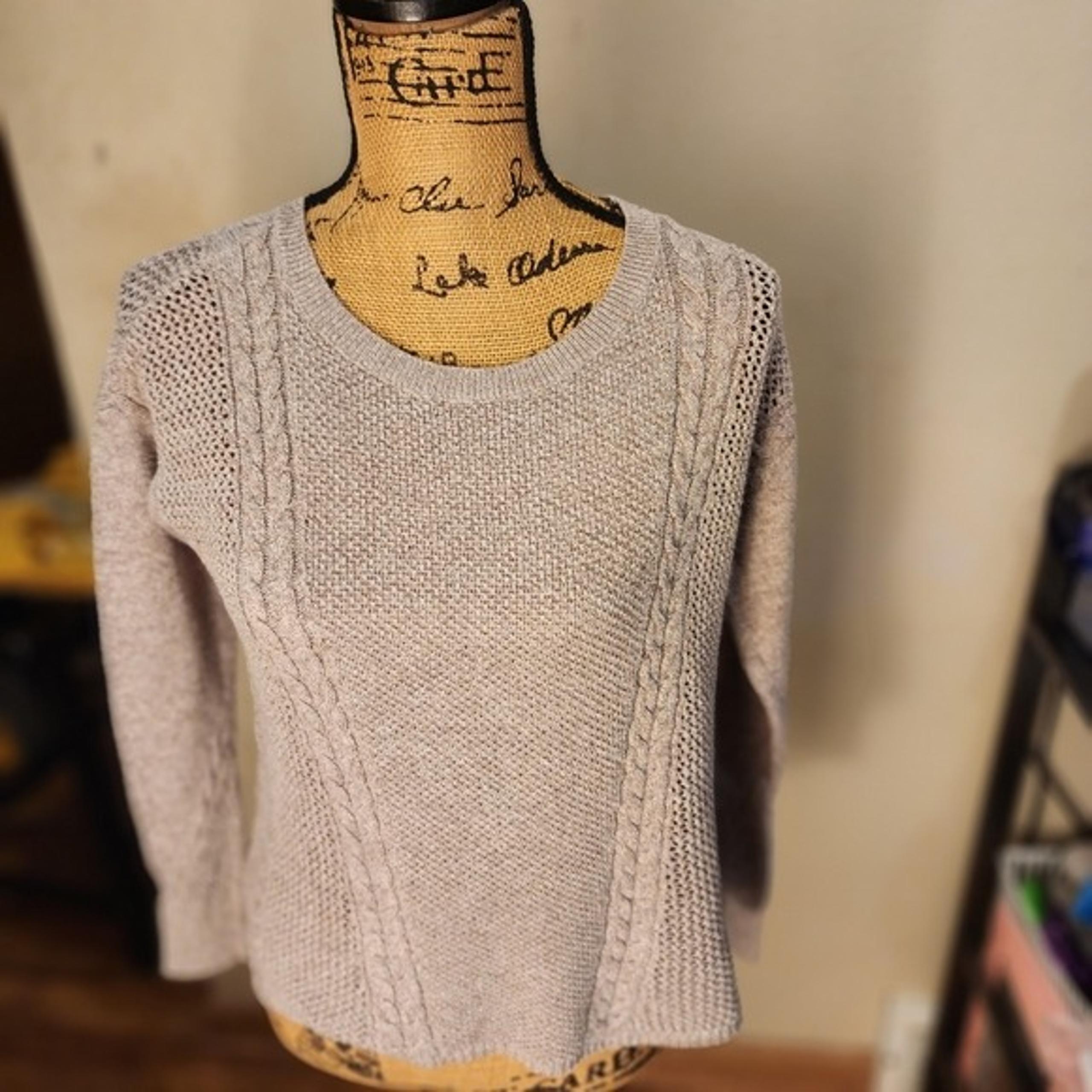 American Eagle Beige Knit Long Sleeve Scoop Neck Pullover Sweater Size XS