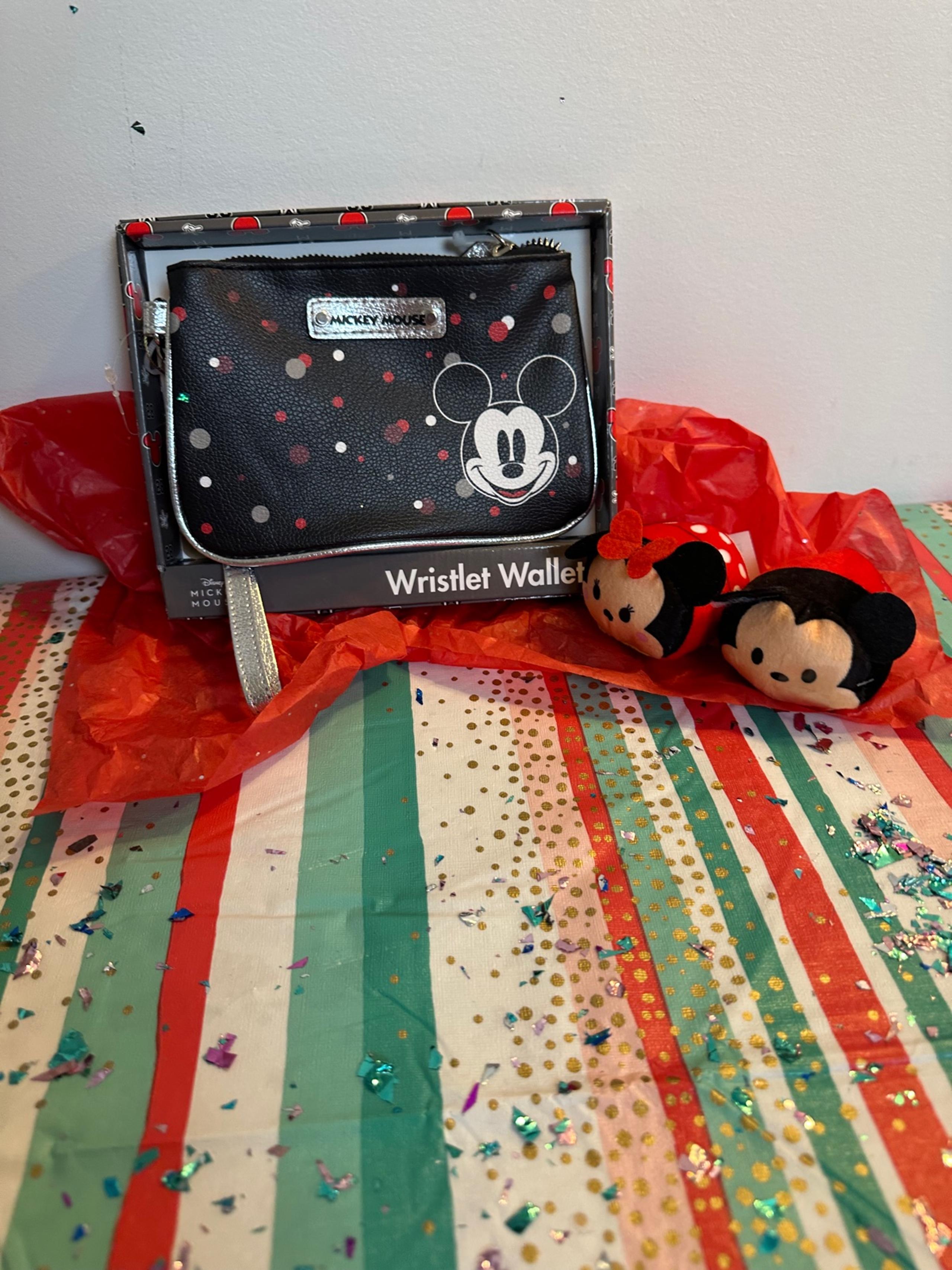 Mickey Mouse clutch