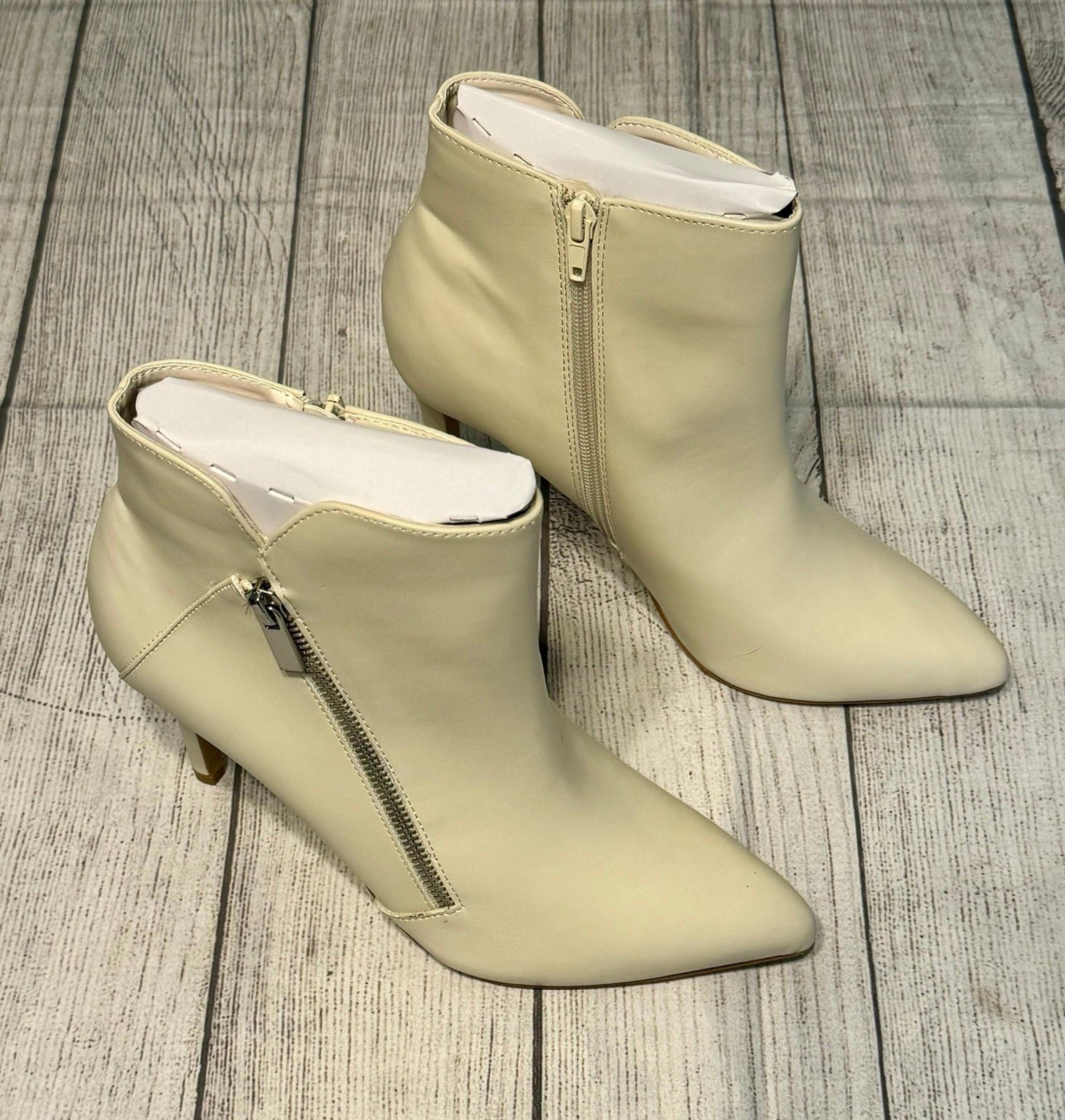 Boutique Boots - New - Womens 9 - Beige - Stiletto Heel - Fashion Boots