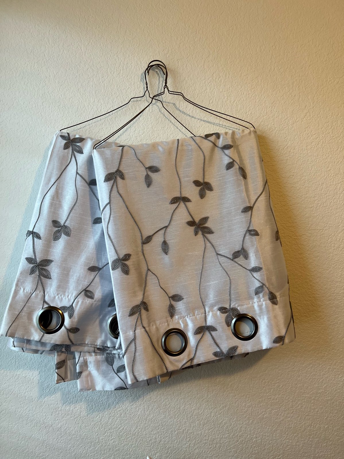 Elegant Semi-sheer Embroidered Leaf Pattern Curtains