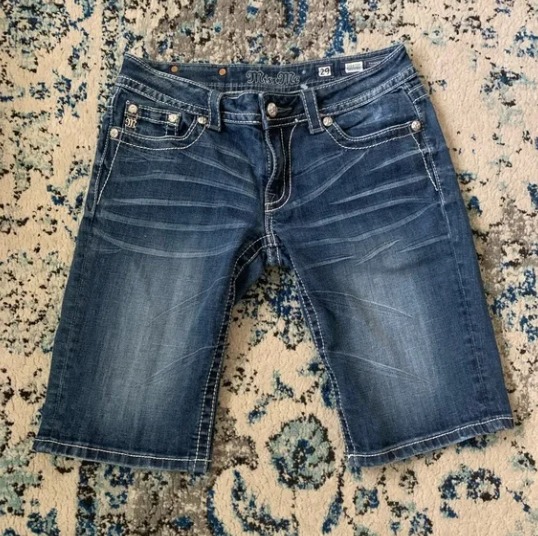 Miss Me Blue Denim Shorts Size 29 SUPER CUTE Y2K