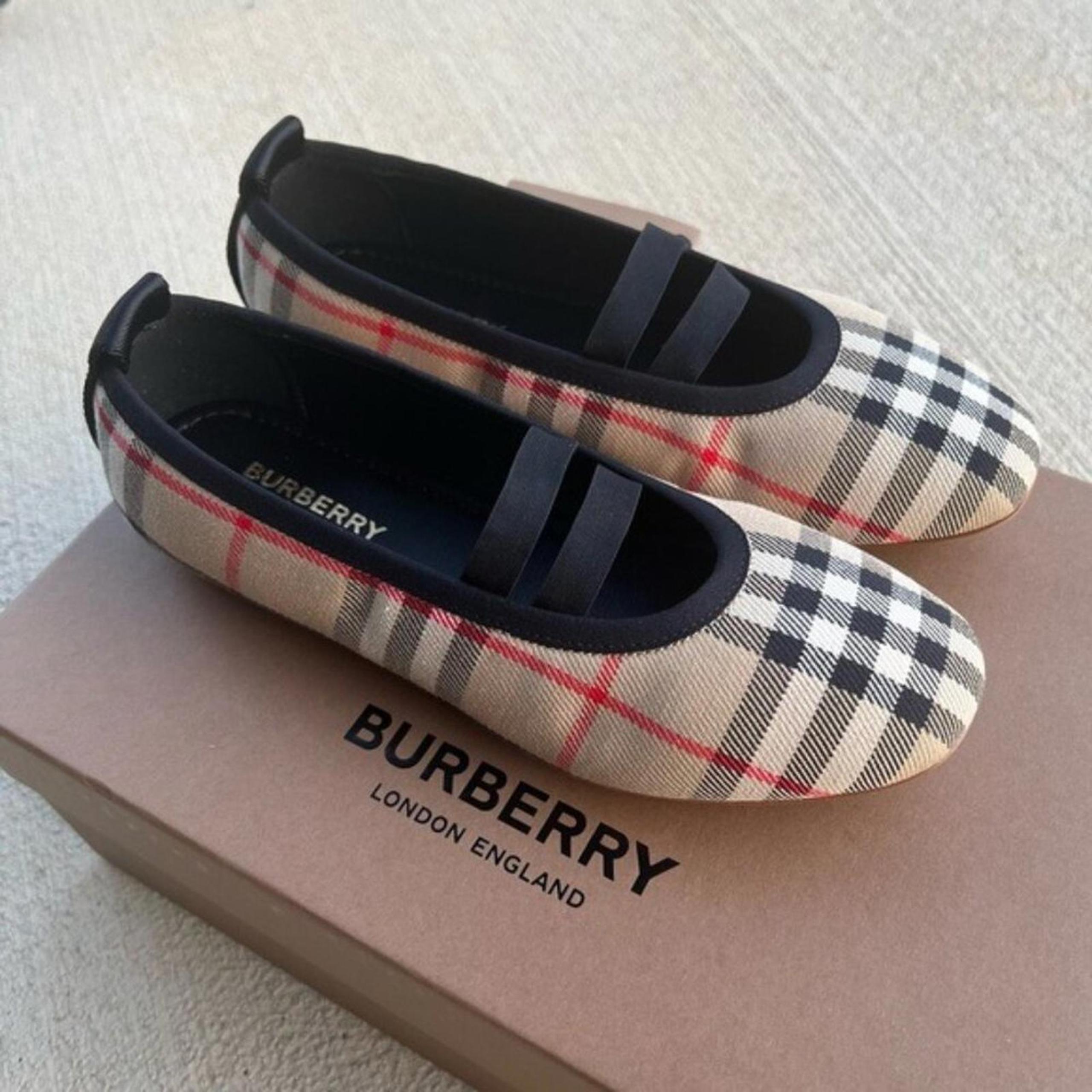 Burberry Logo-Detail Check Ballerina Shoes, Size EU 35, UK 2.5 NEW in Box