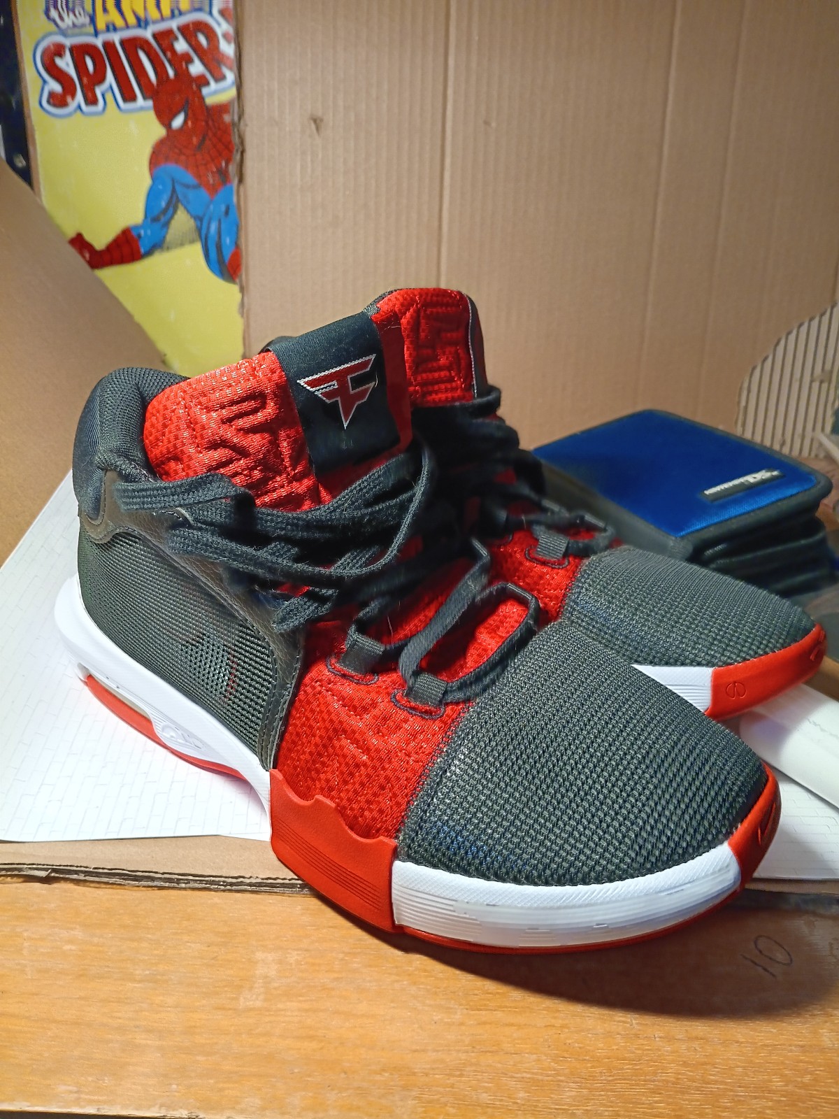 Nike LeBron Witness 8 Faze Men’s Black Red Basketball Shoes Sz 9.5 New No Box