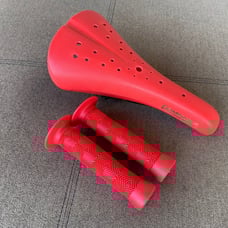 Viscount Dominator Old School Style BMX freestyle Racing bike Seat NEW.. W/grips