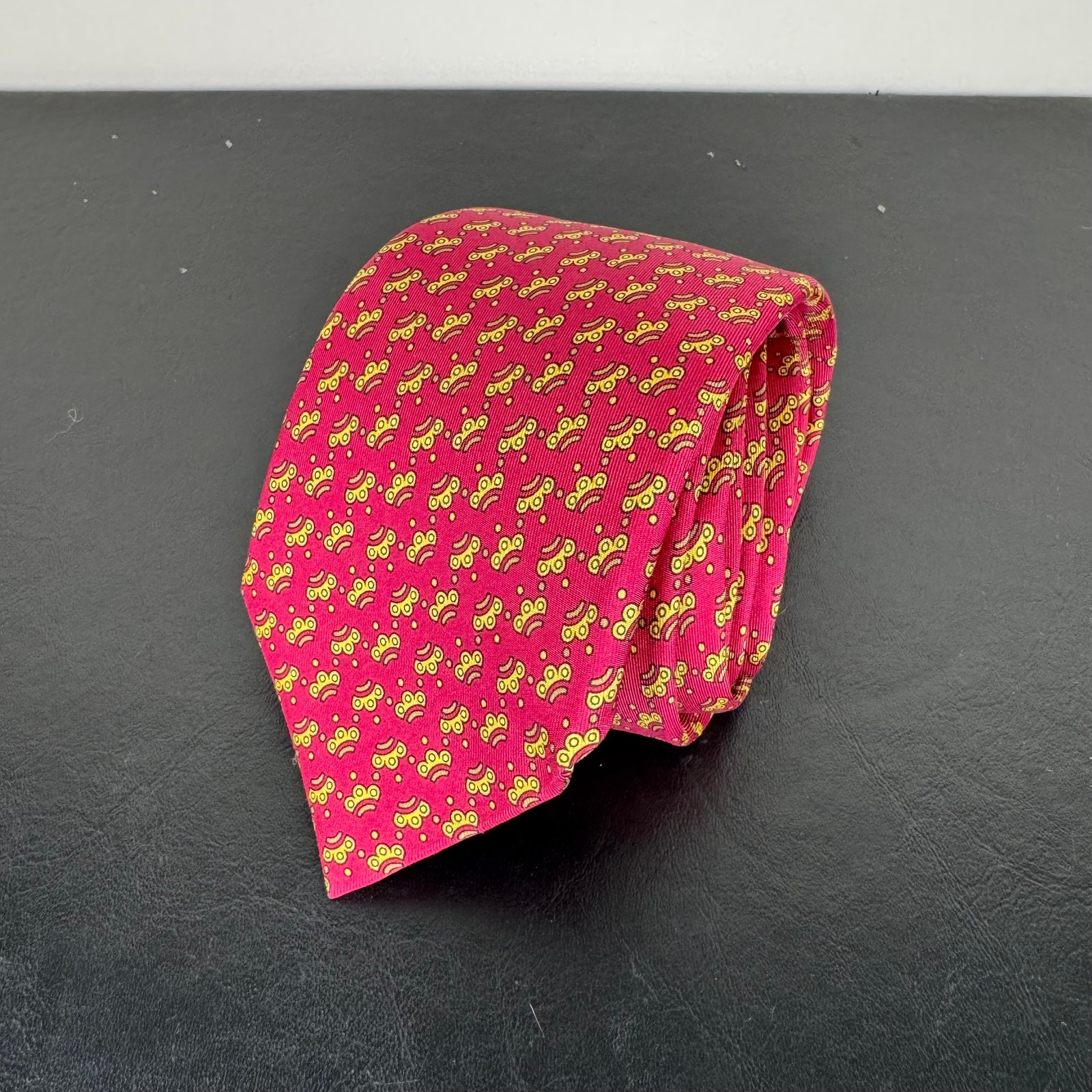 Vintage Hermes France 100% Silk Neck Tie Red Gold Pattern