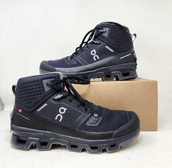 Women's 10.5 ON Cloudrock 2 Waterproof hiking boots Black / Eclipse