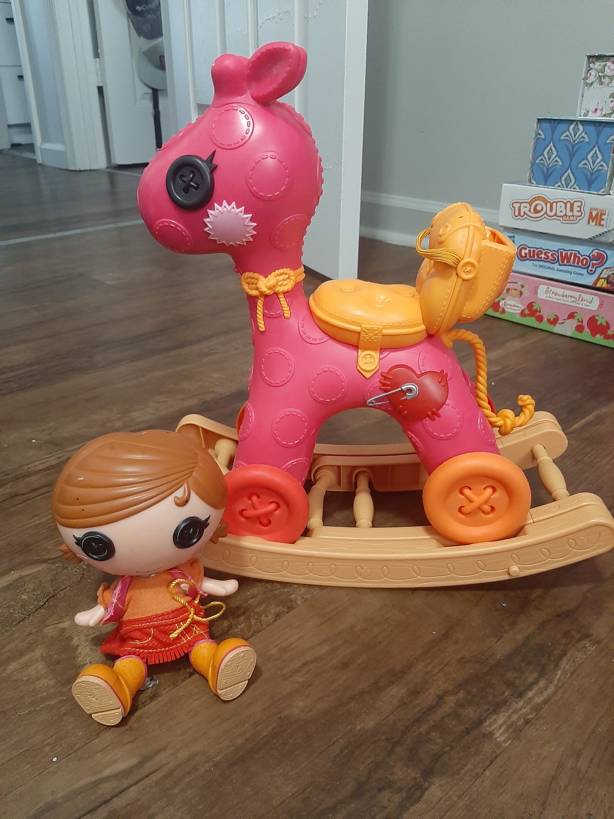 Lalaloopsy little sister with pony