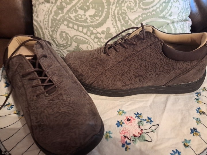 Drew Orthopedic Women's Shoes, Tulip Size 10w Leather.