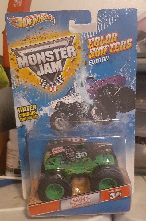 Mattel Monster Jam 30th Anniversary Grave Digger Color Shifters 1:64 Truck