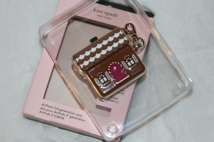 Kate Spade Gingerbread House Silicon airpod case
