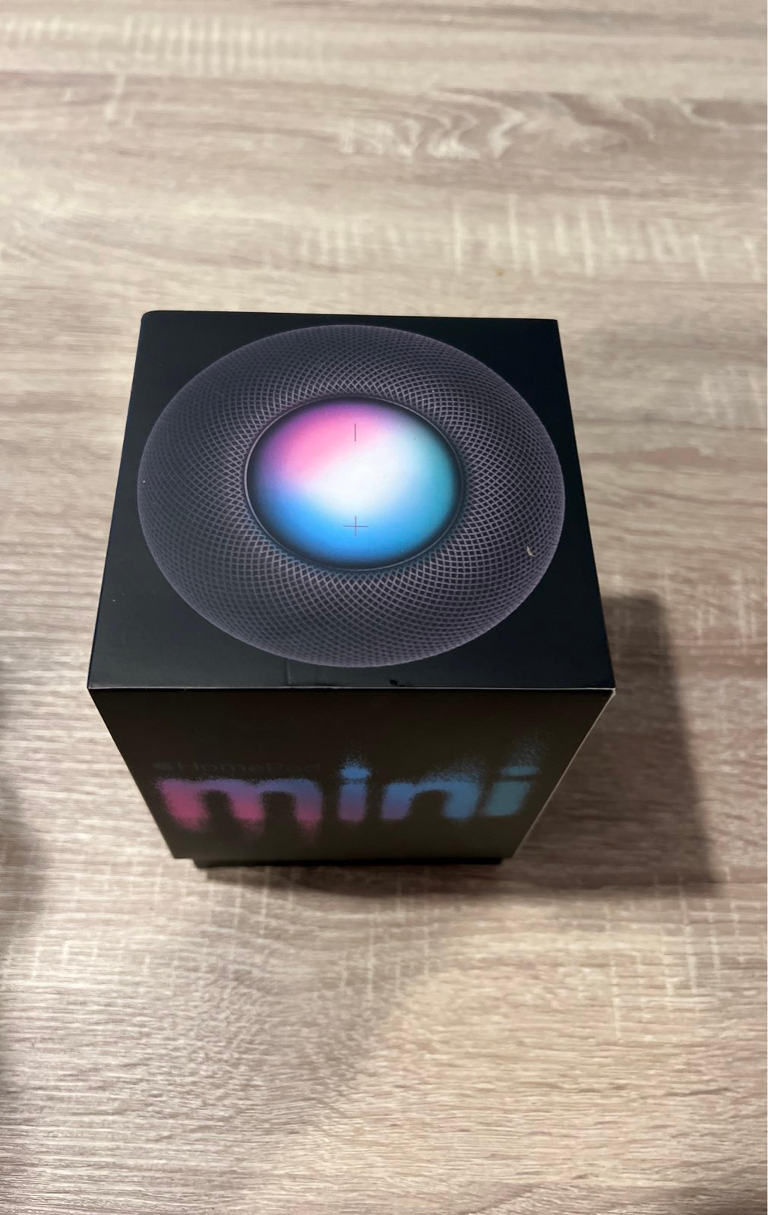 Apple HomePod Bluetooth Speaker