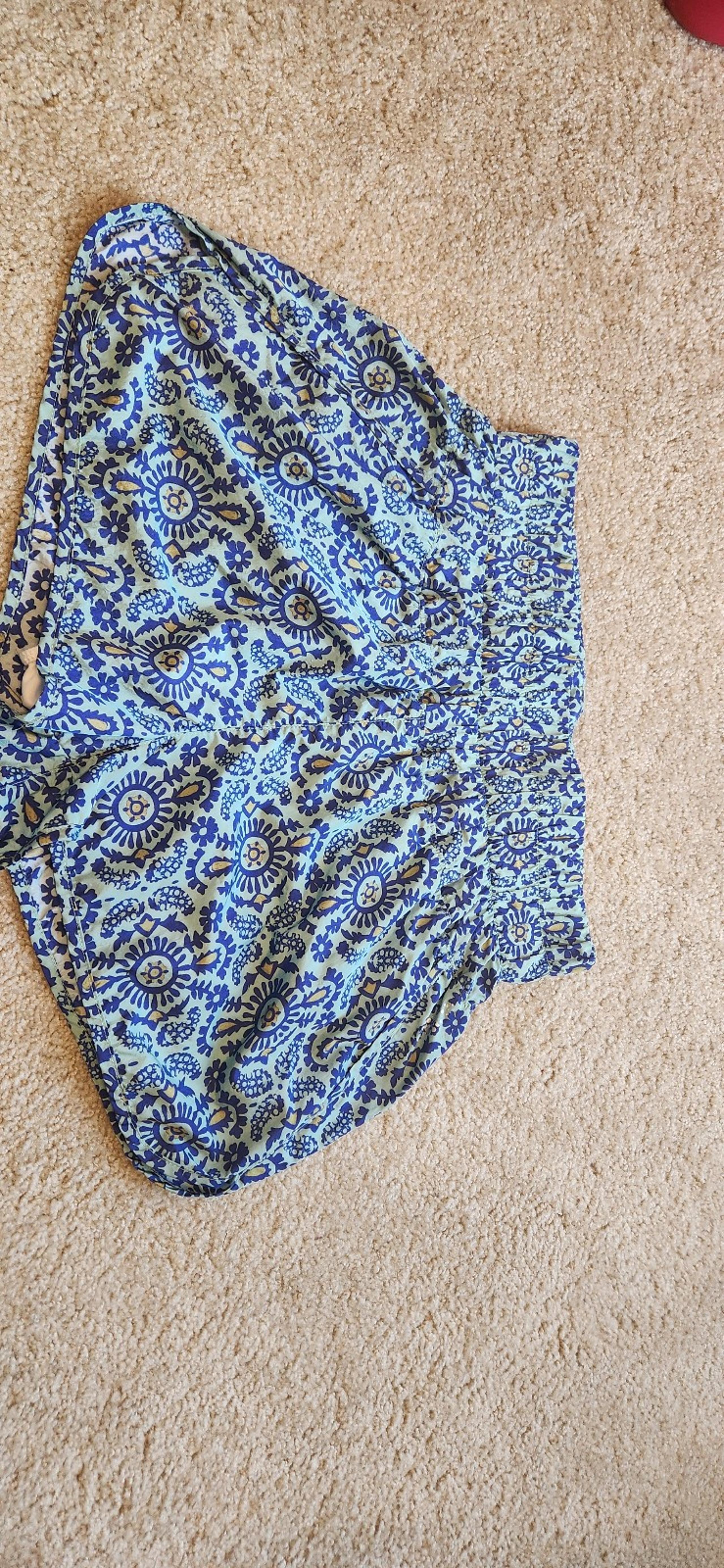 Free people active shorts size large blue teal pattern