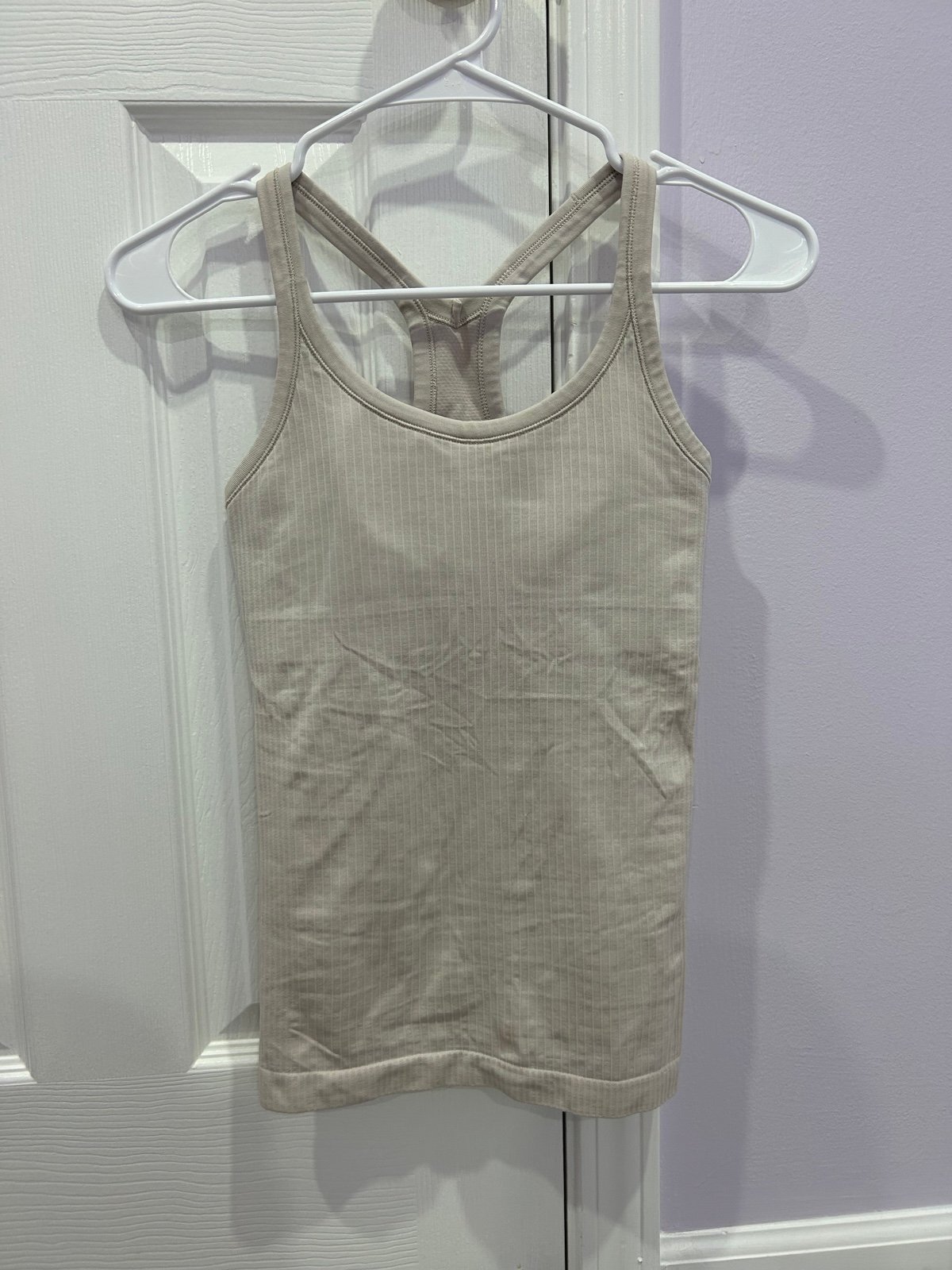 lululemon tanktop