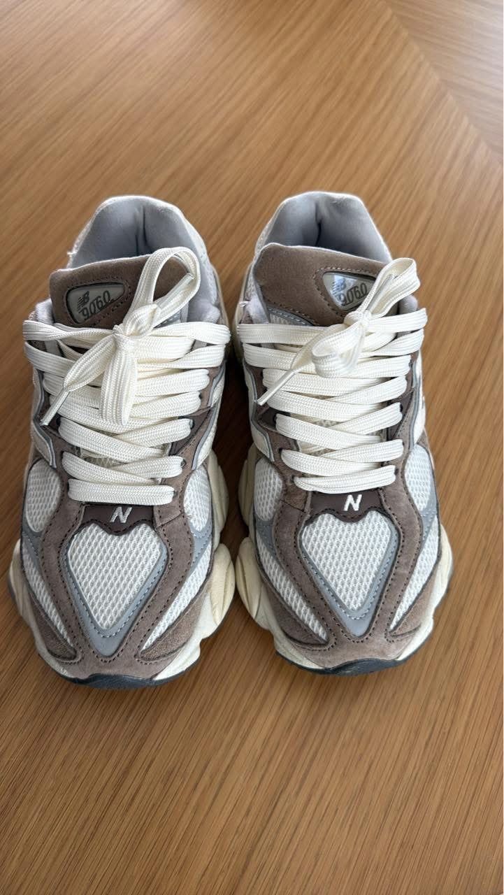 New balance 9060 driftwood size 5.5