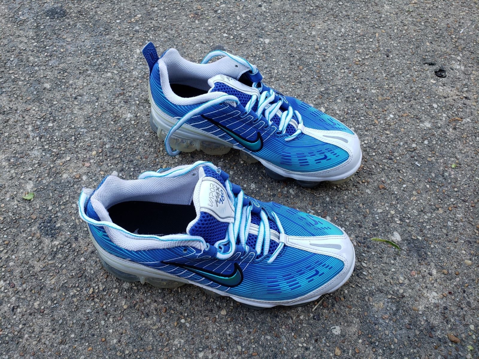 MEN'S - Nike Air Vapormax 360 - Men's Running Shoes - SIZE 8.5 MEN'S - Nike Air Vapormax 360 - Men's Running Shoes - SIZE 8.5