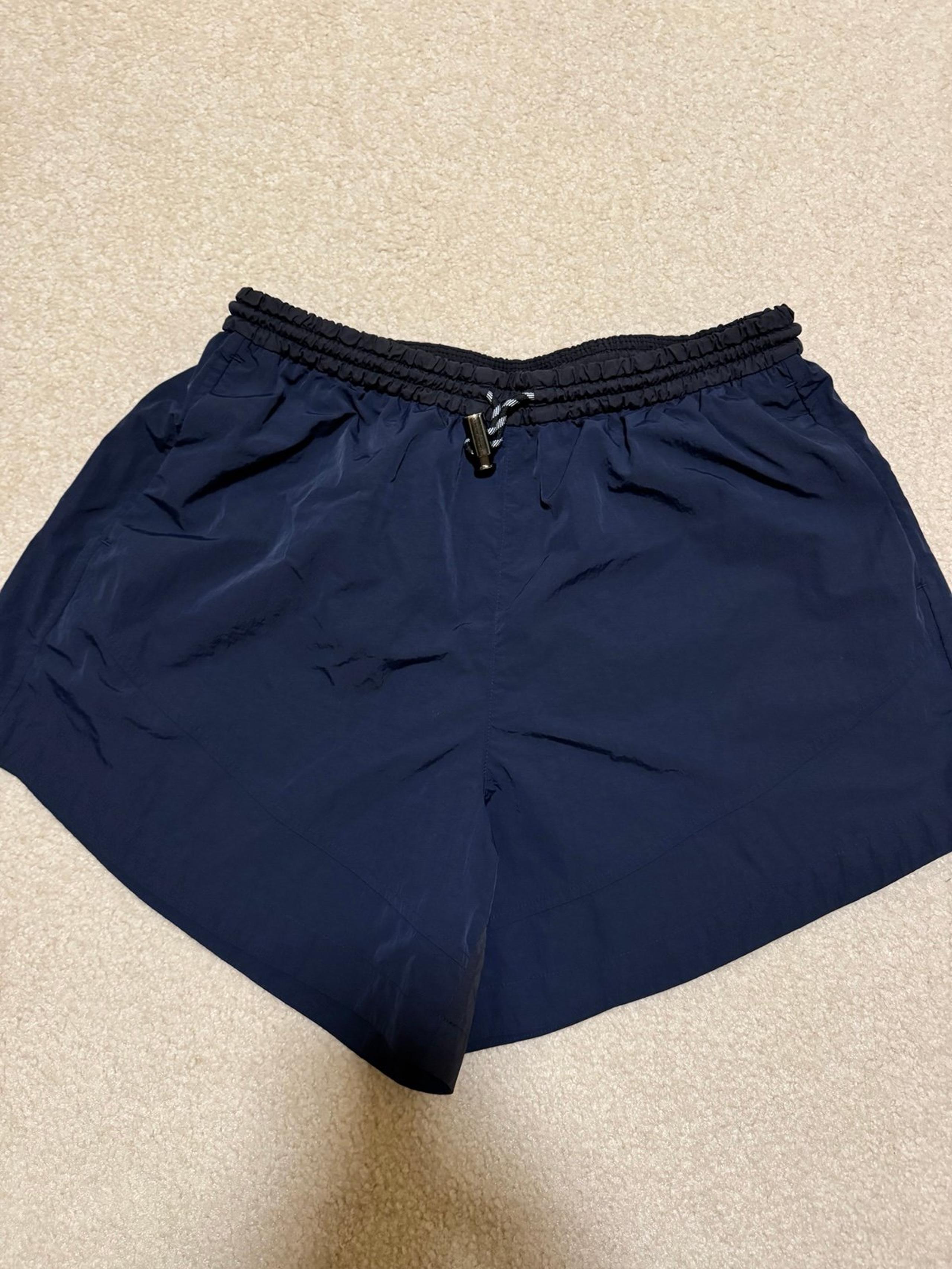 Lululemon Women's Evergreen Short True Navy / Black Size 6 Relaxed Glyde