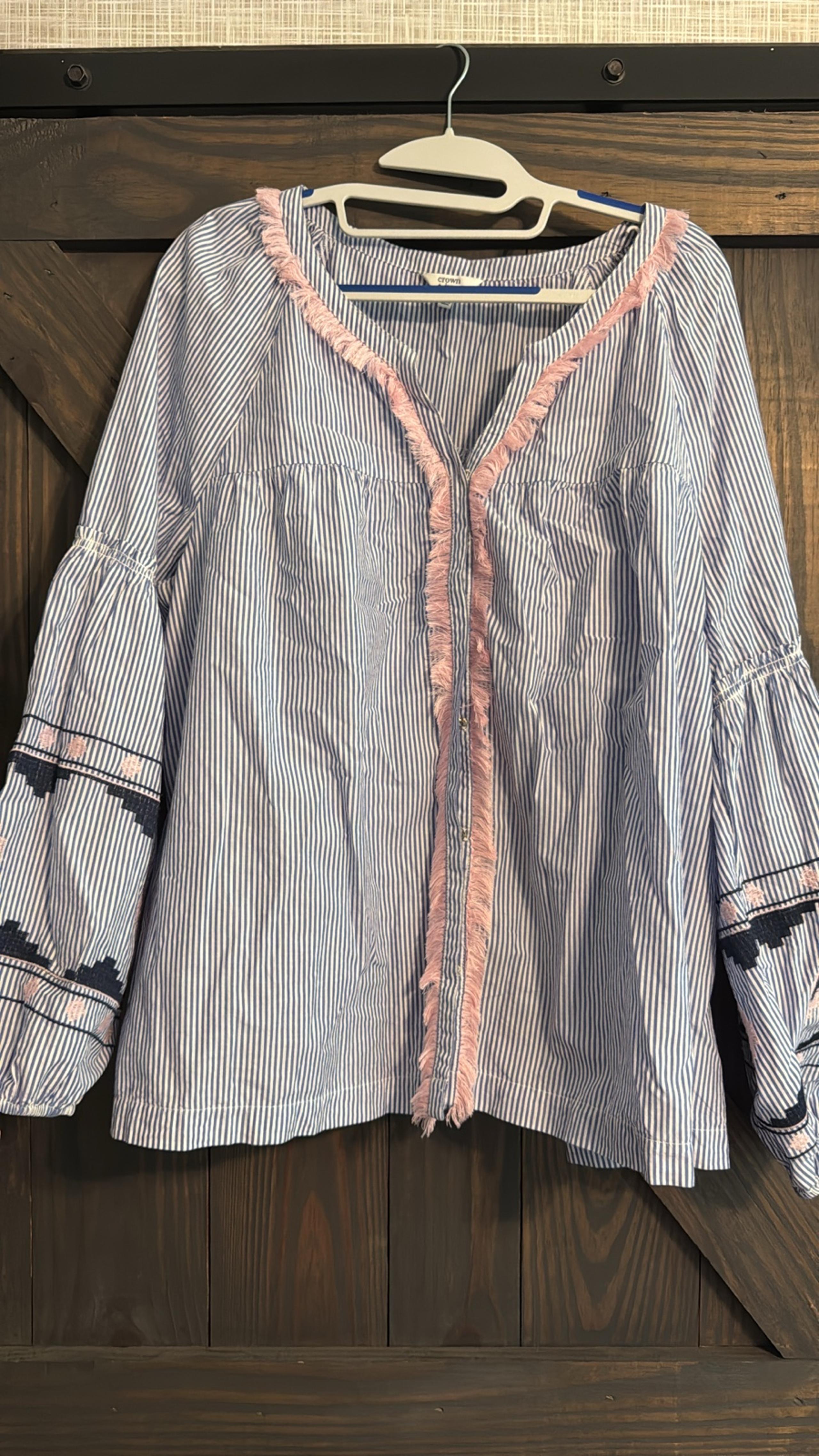 Crown and Ivy Blouse