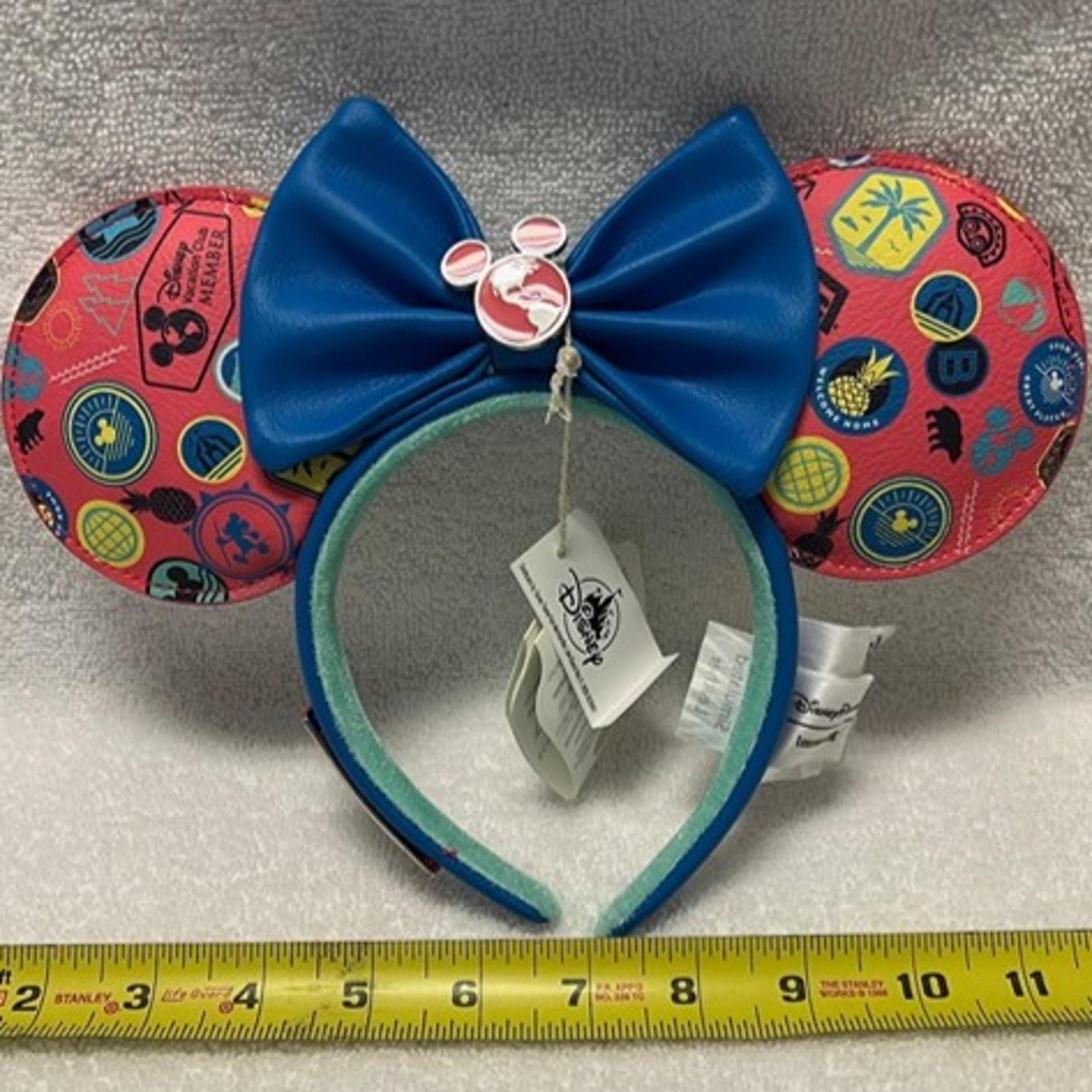 Disney Resorts Loungefly DVC Vacation Club Member Logo Minnie Ears Headband -NWT
