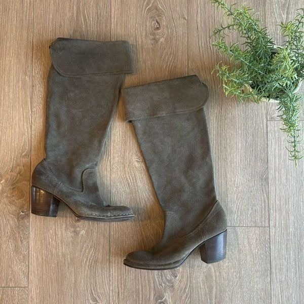 FRYE SUEDE LUCINA SLOUCH BOOT SIZE 7 KNEE HIGH OR OVER THE KNEE EEEUC
