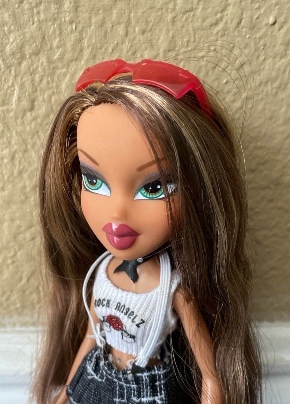 Bratz MGA 10” 2005,“ Rock Angelz, Yasmin”, Redressed in exl. cond.