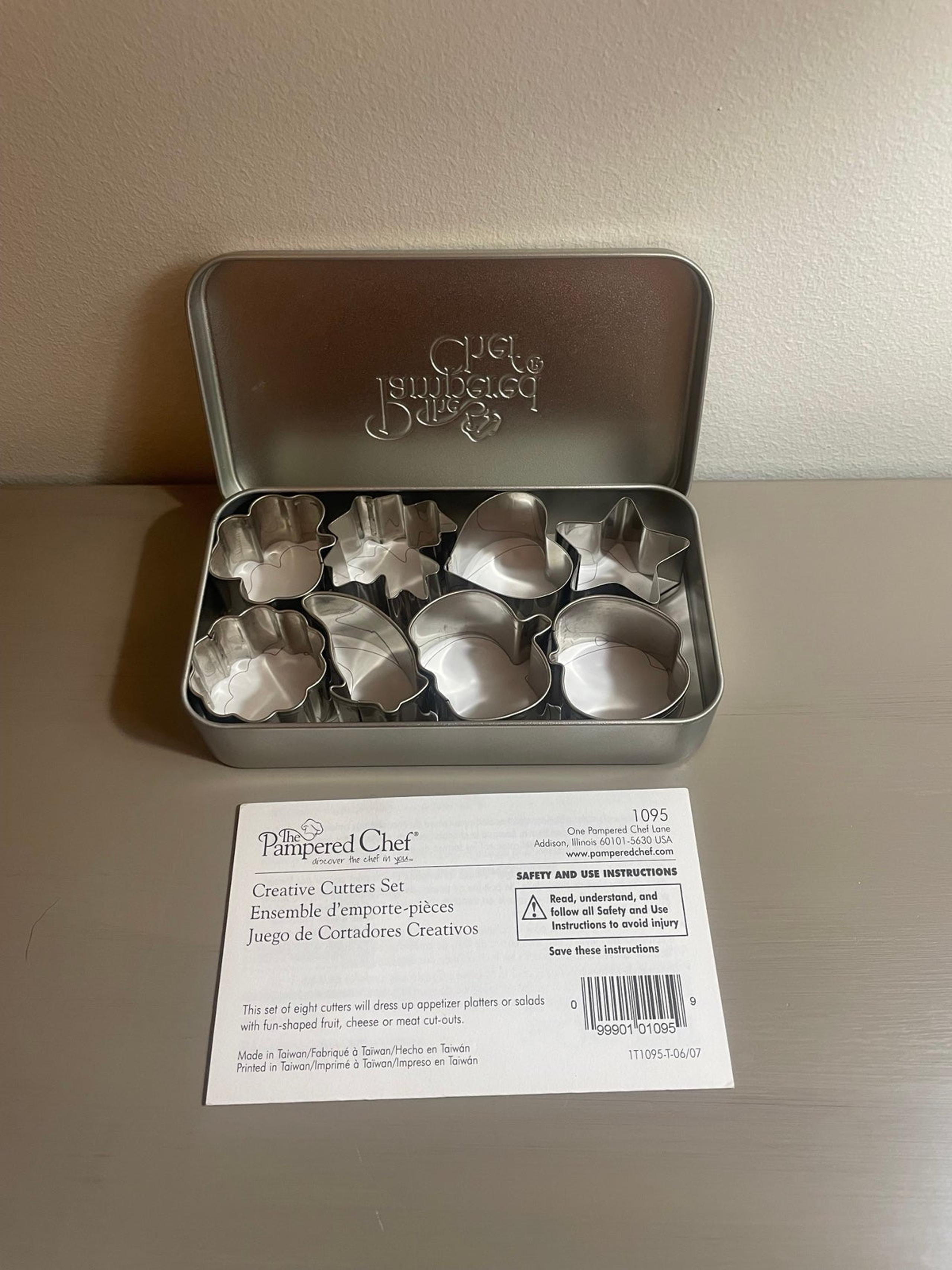 Pampered chef creative cutters set