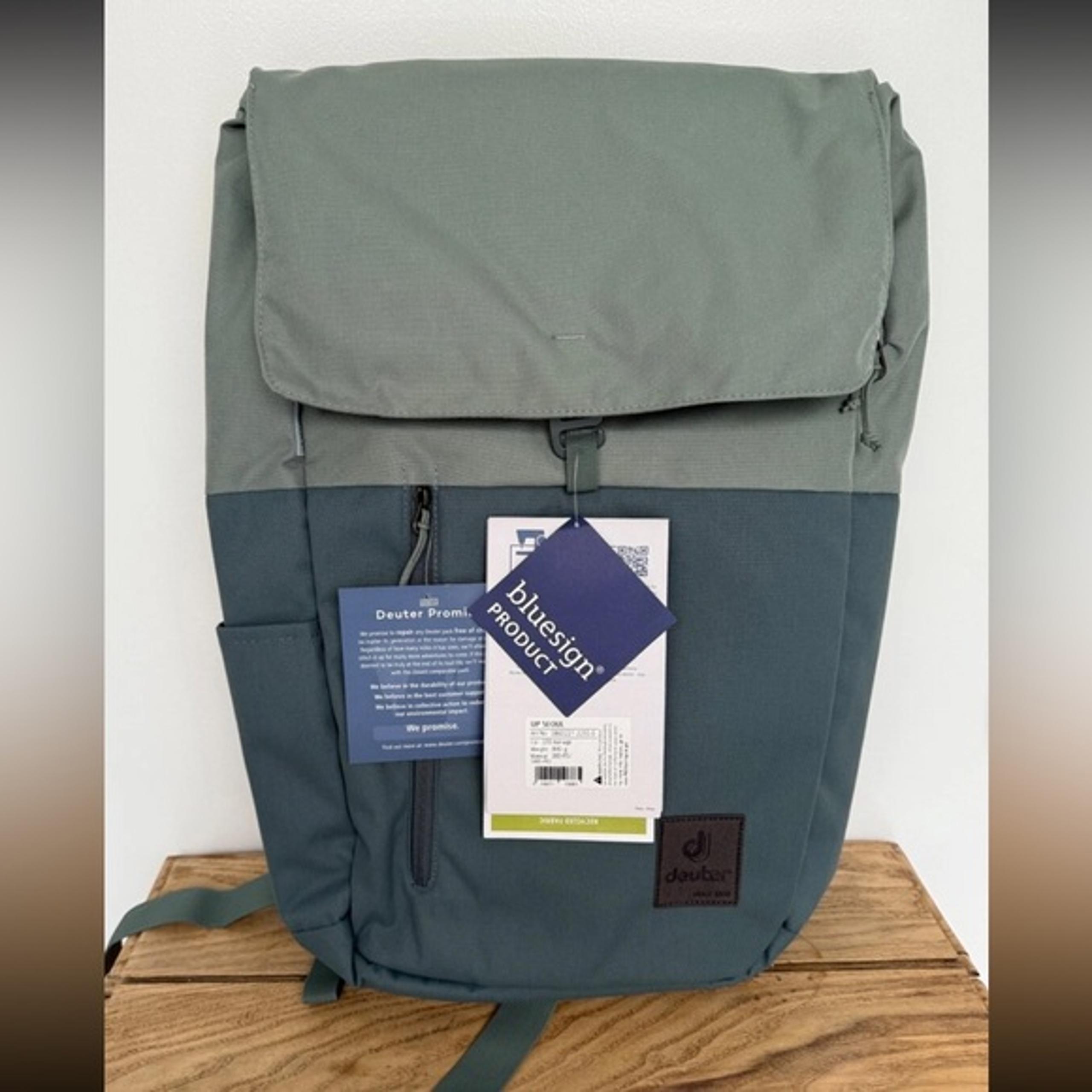Deuter UP Seoul 16+10 L Backpack NWT Teal Sage