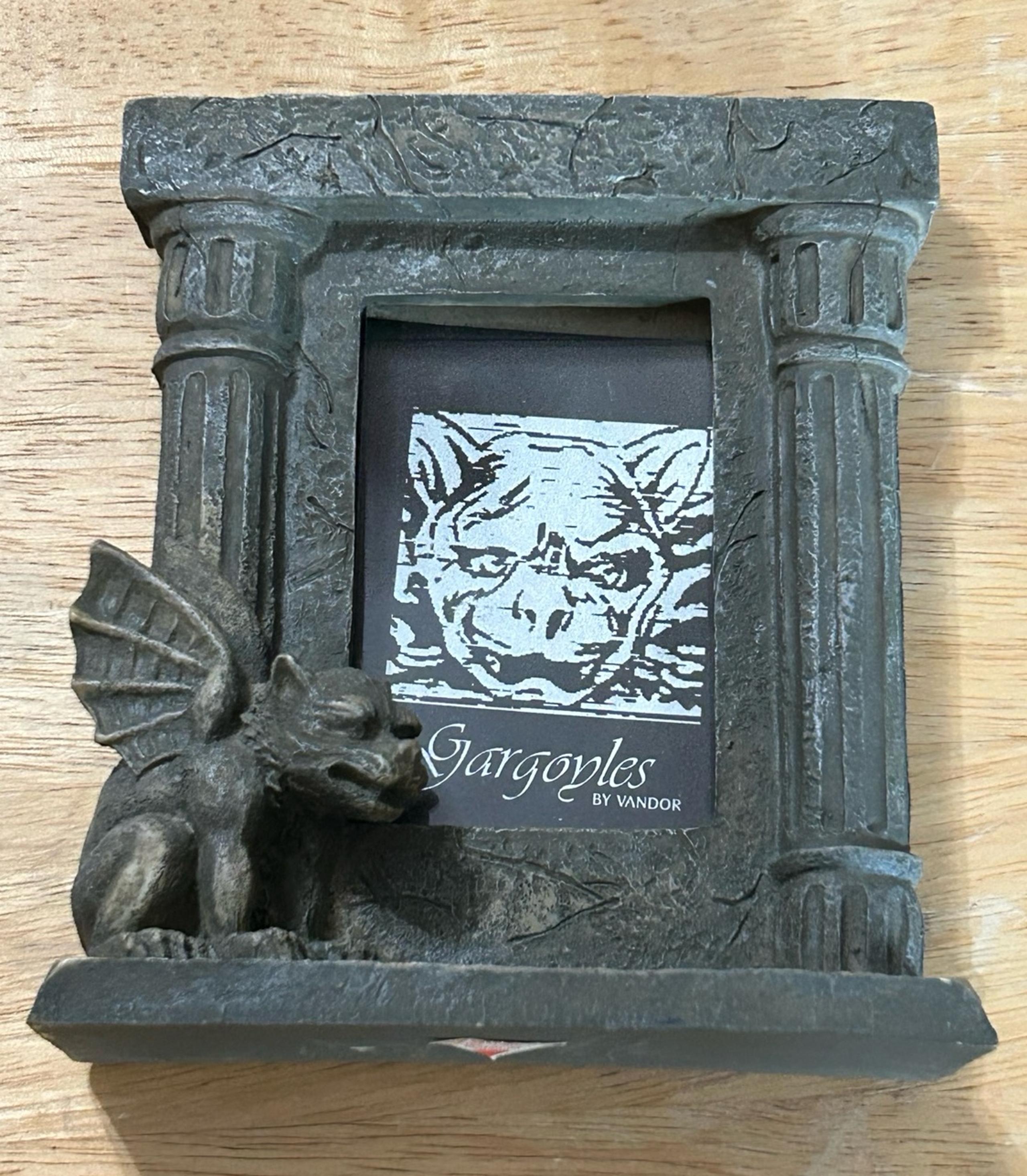 Vandor 1995 Picture Frame 5x7