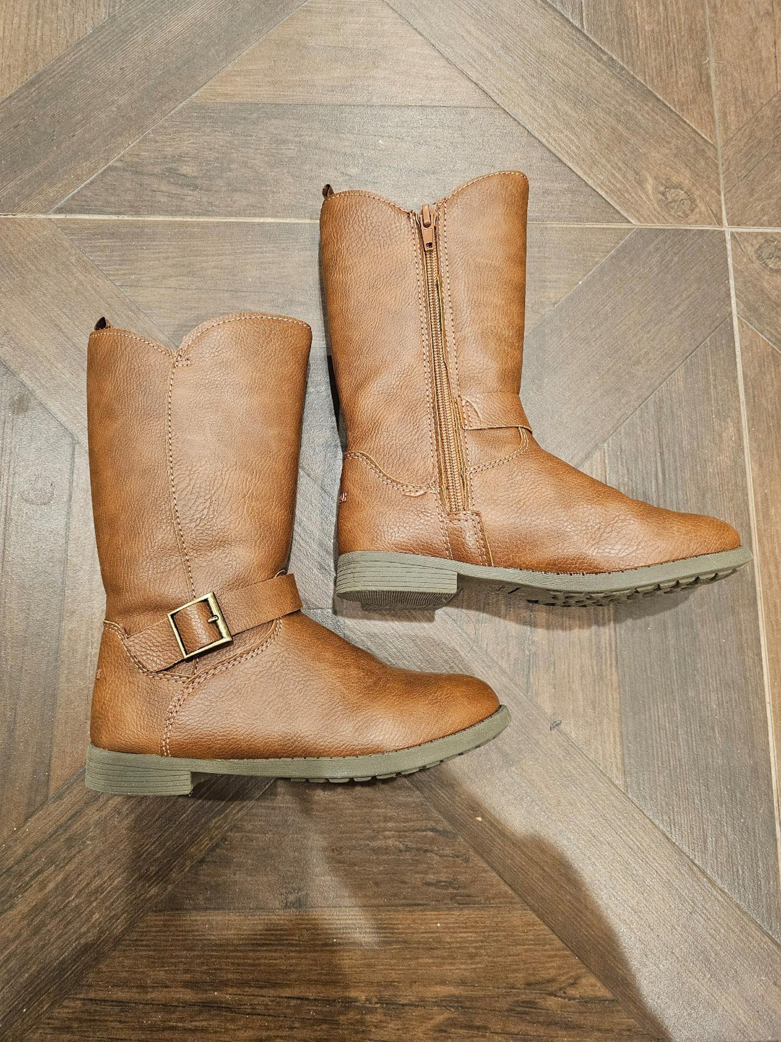 OshKosh B'gosh Girl's tall boots Size 13 Brown