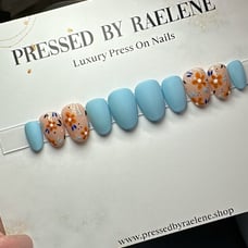 Press on nails