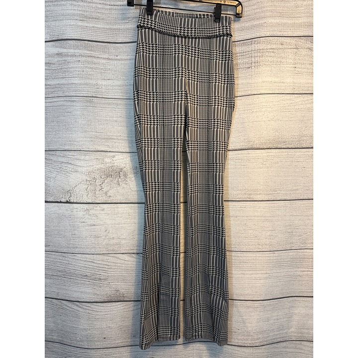 Alo Jacquard High- Waisted Glenplaid Flutter legging