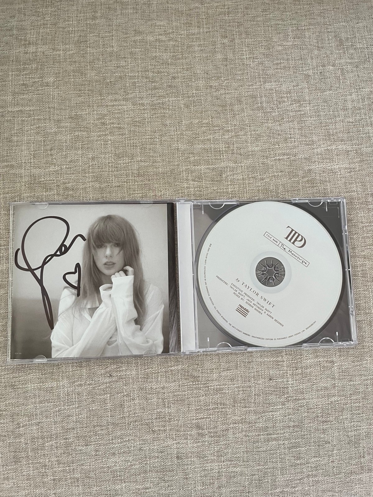 Taylor Swift - The Tortured Poets Signed CD w/ Heart RARE