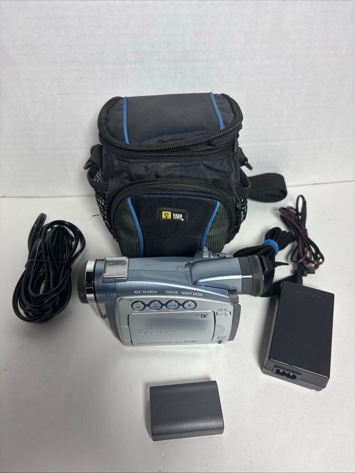 Canon NTSC ZR80 Digital Video Camcorder w/Travel Bag, Charger, Battery Tested