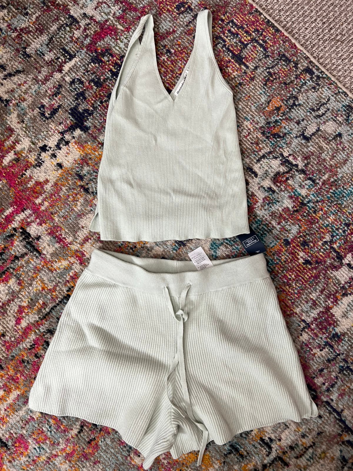 Abercrombie and Fitch set
