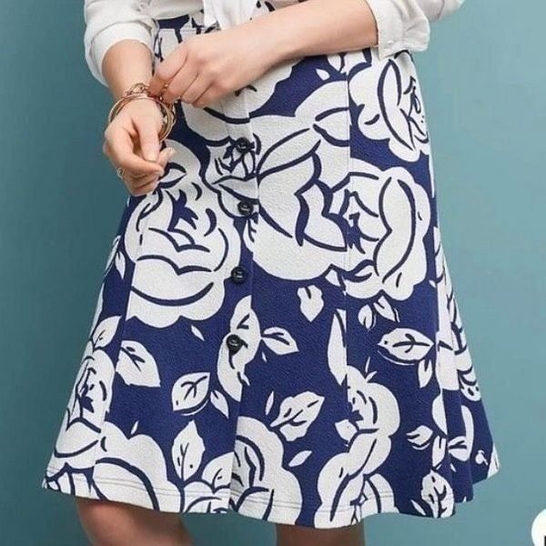 Maeve Anthropologie Amiens Flounced Blue and White Floral Midi Skirt Size XS