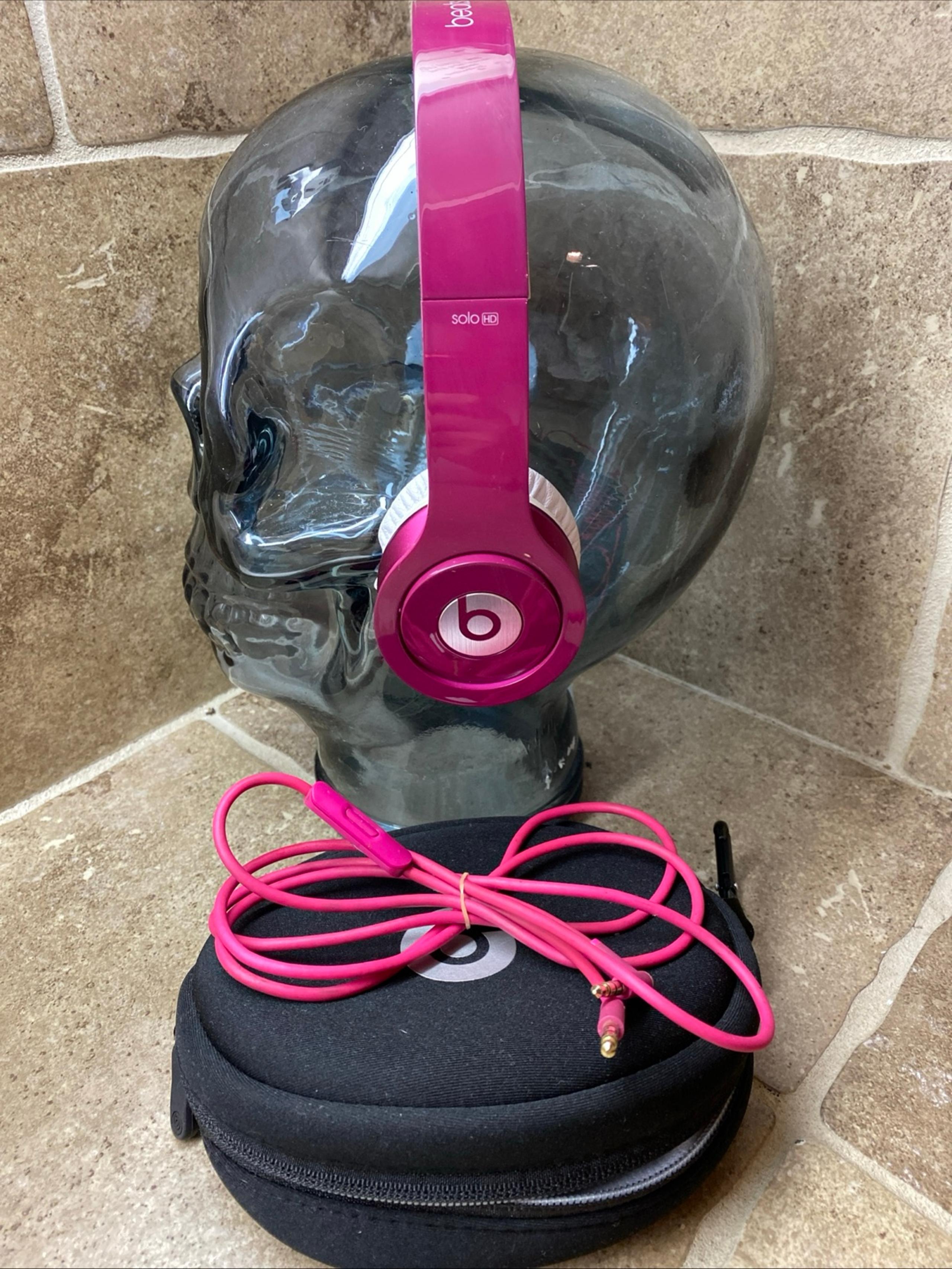 Beats by Dr. Dre Solo HD Pink Fuchsia Wired Headphones With Case