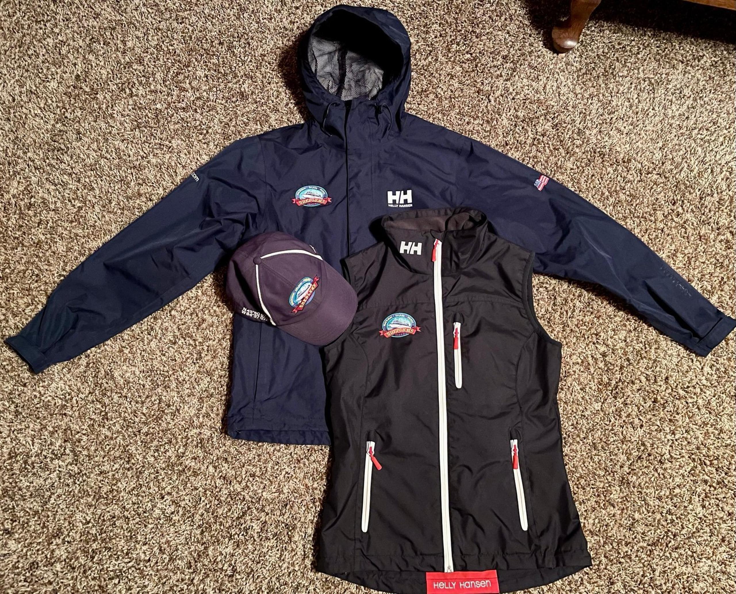 HELLY HANSEN OUTDOOR WOMENS 2 In 1 HOODED INSULATED SZ S RAIN JACKET & HAT