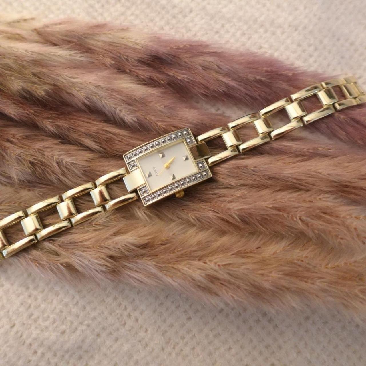 Vintage Gold Quartz Link Timepiece