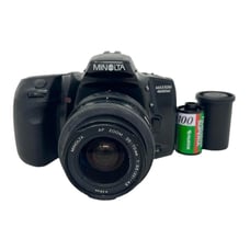 Minolta Maxxum 400si SLR 35mm Film Camera