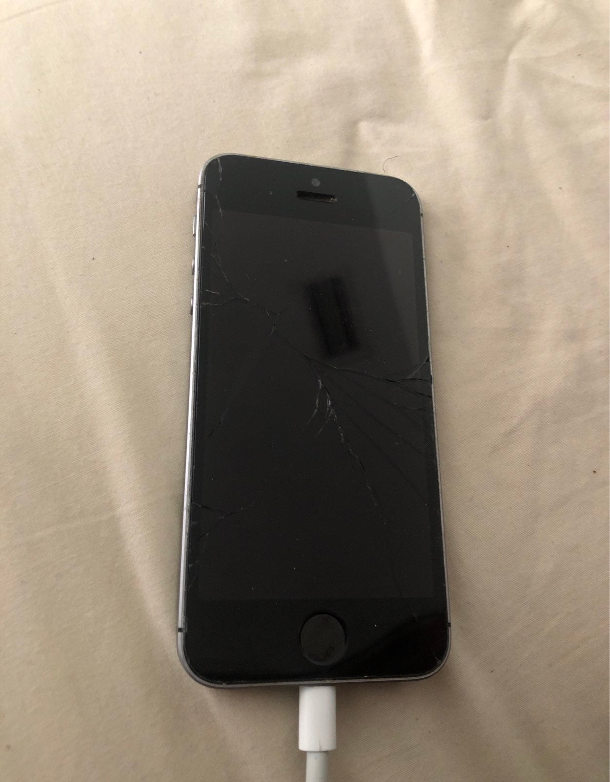 iPhone SE Silver