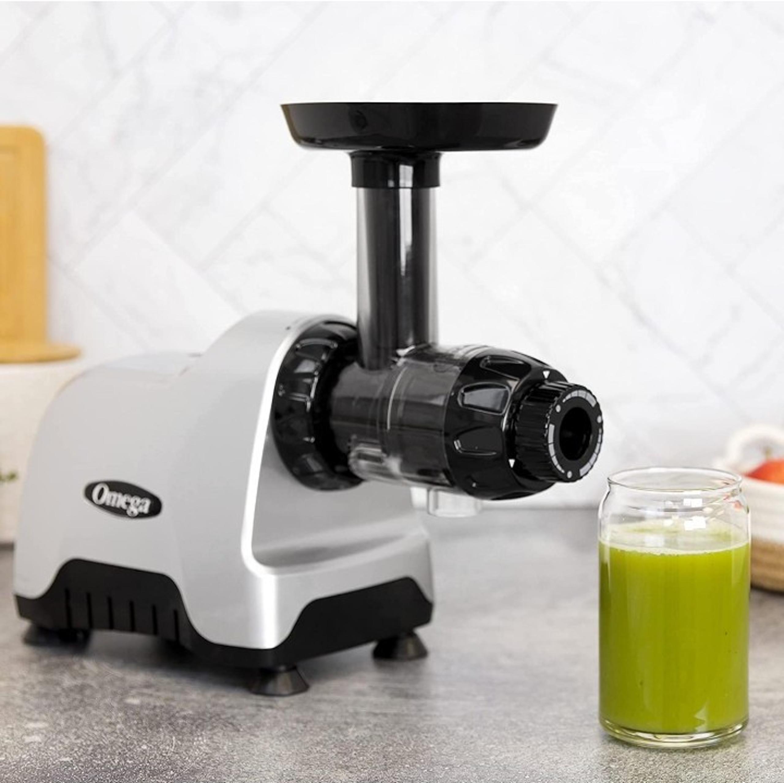 Omega juicer