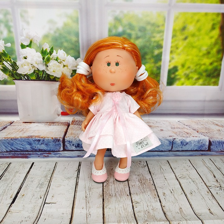 Little Doll Mia 9'' Dressed Girl