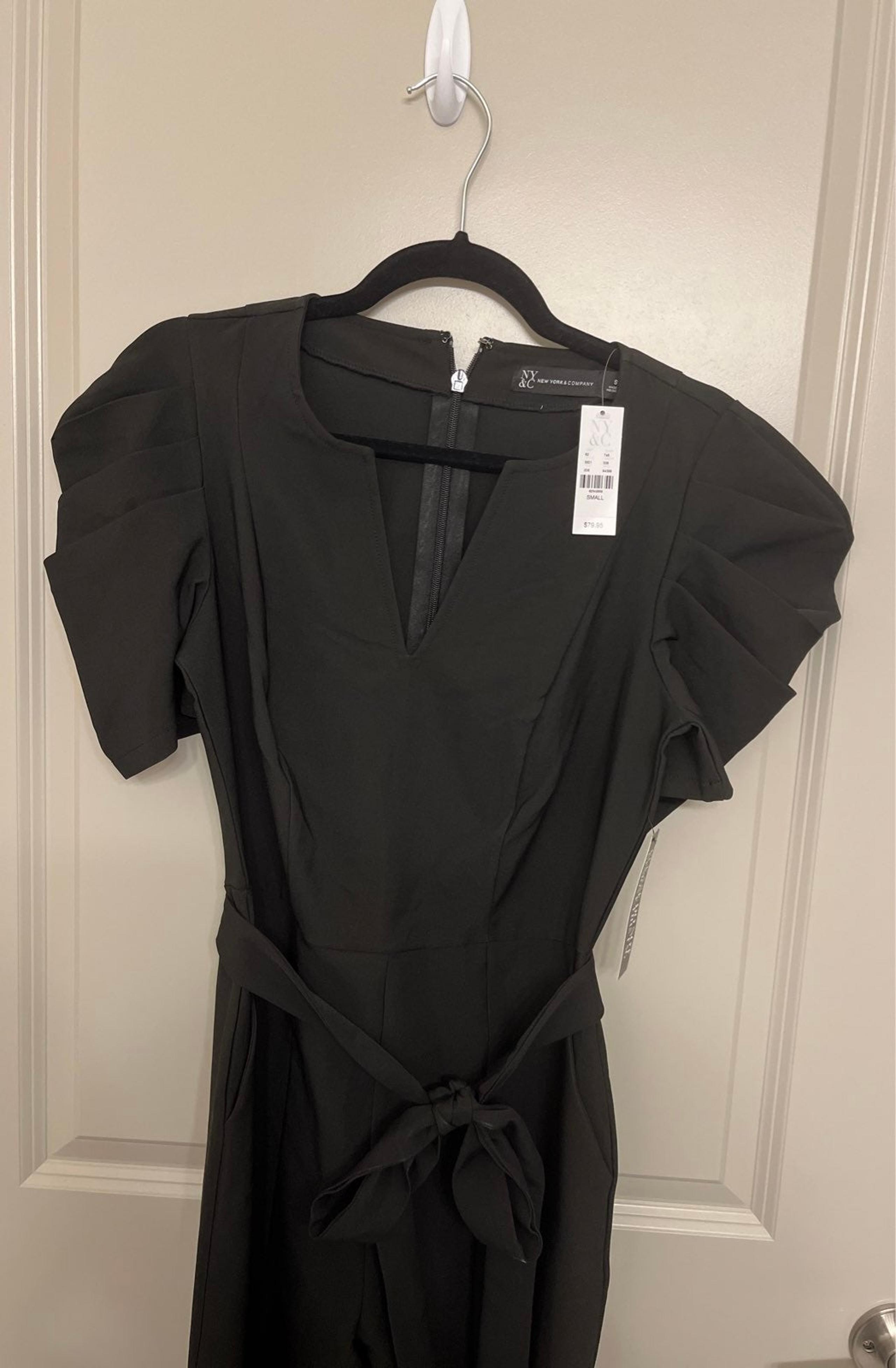 NWT Womens Black Jumpsuit Size Small- New York & Company