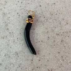 Pendant black coral