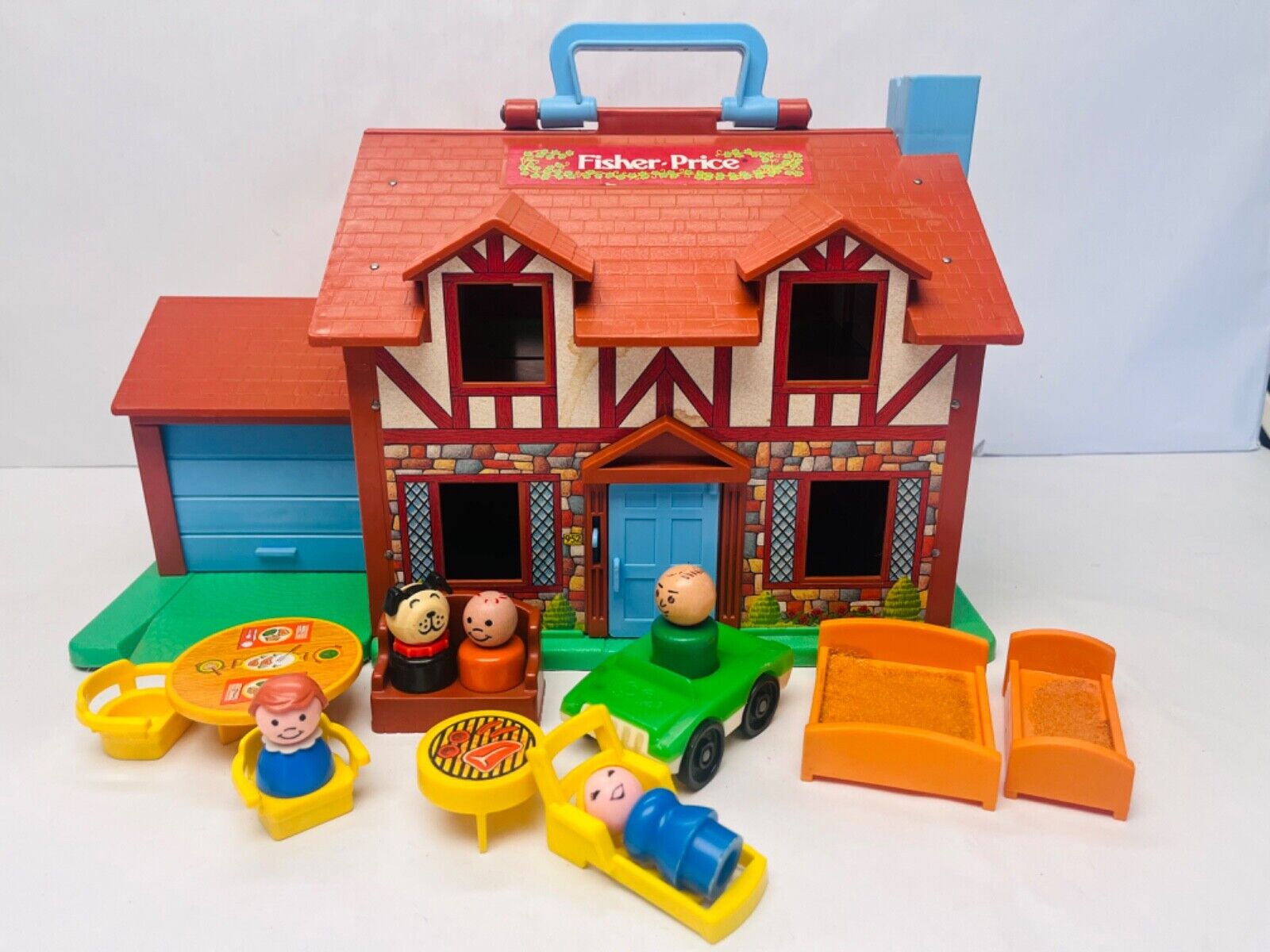 Vintage Fisher Price Little People Tudor House #952 Playset Collectible Toy B91