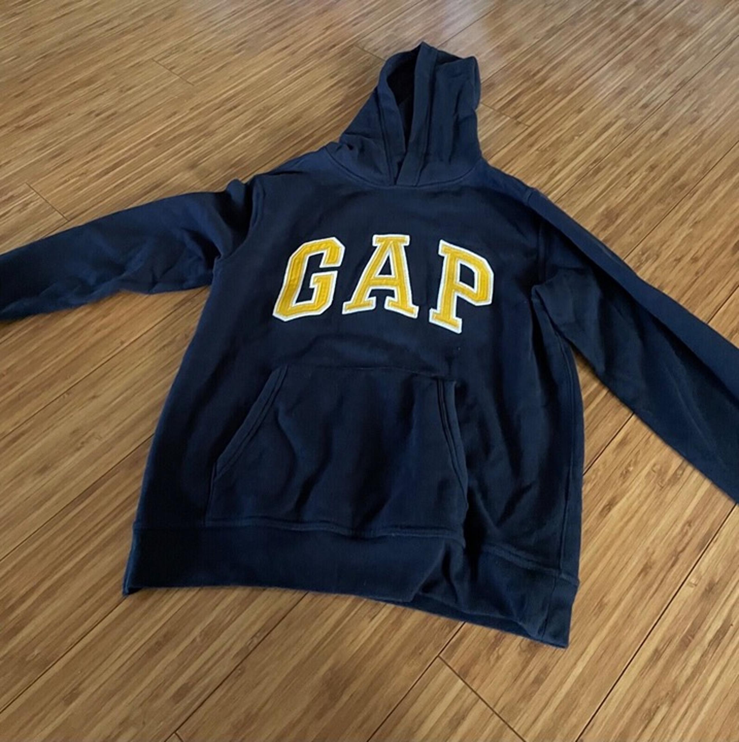 Gap Kids Boys Hoodie Size XXL Boys Navy Pullover Solid Logo Long Sleeves EUC