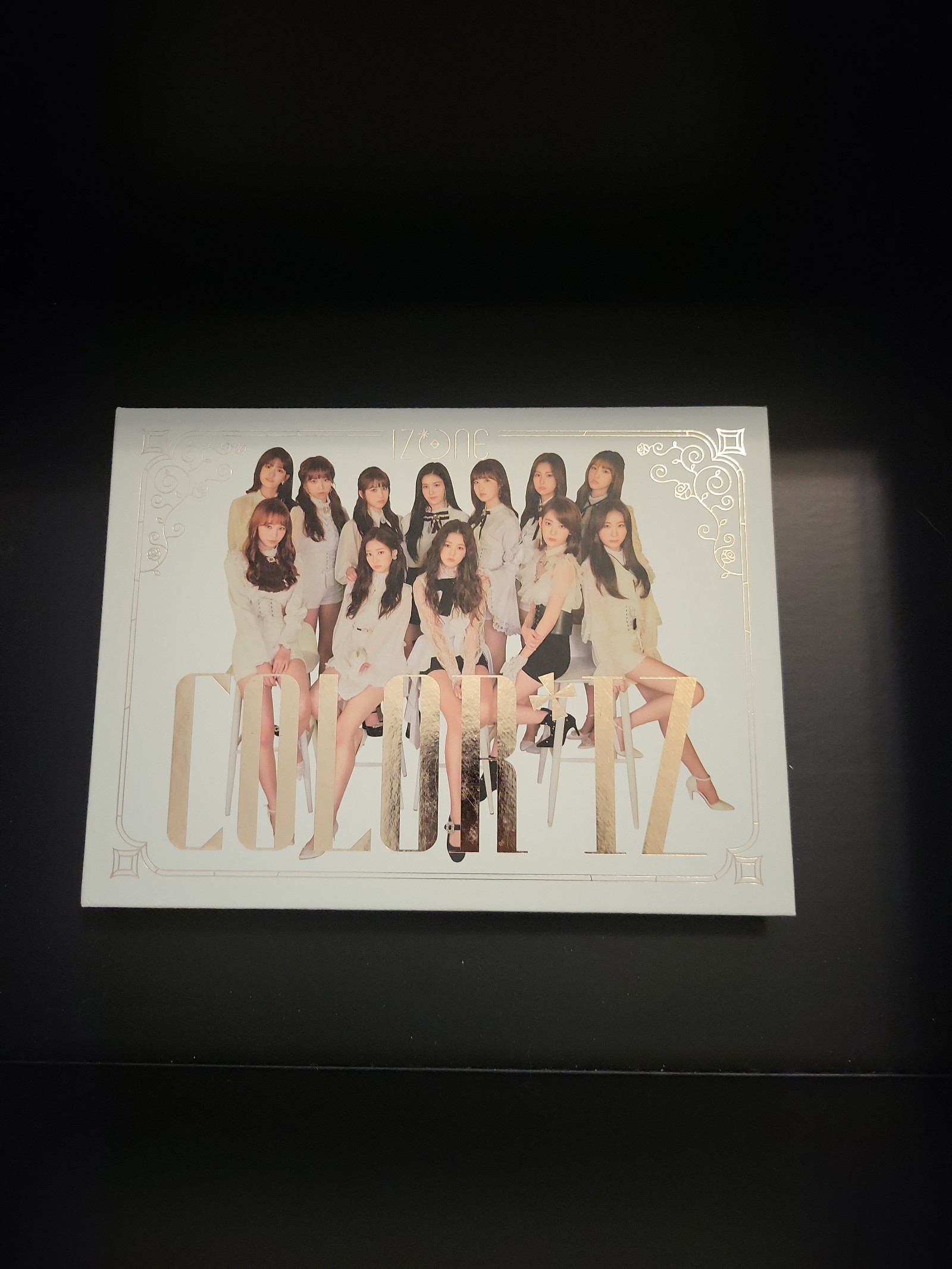IZ*ONE/COLOR*IZ: 1st Mini Album (COLOR Ver.)