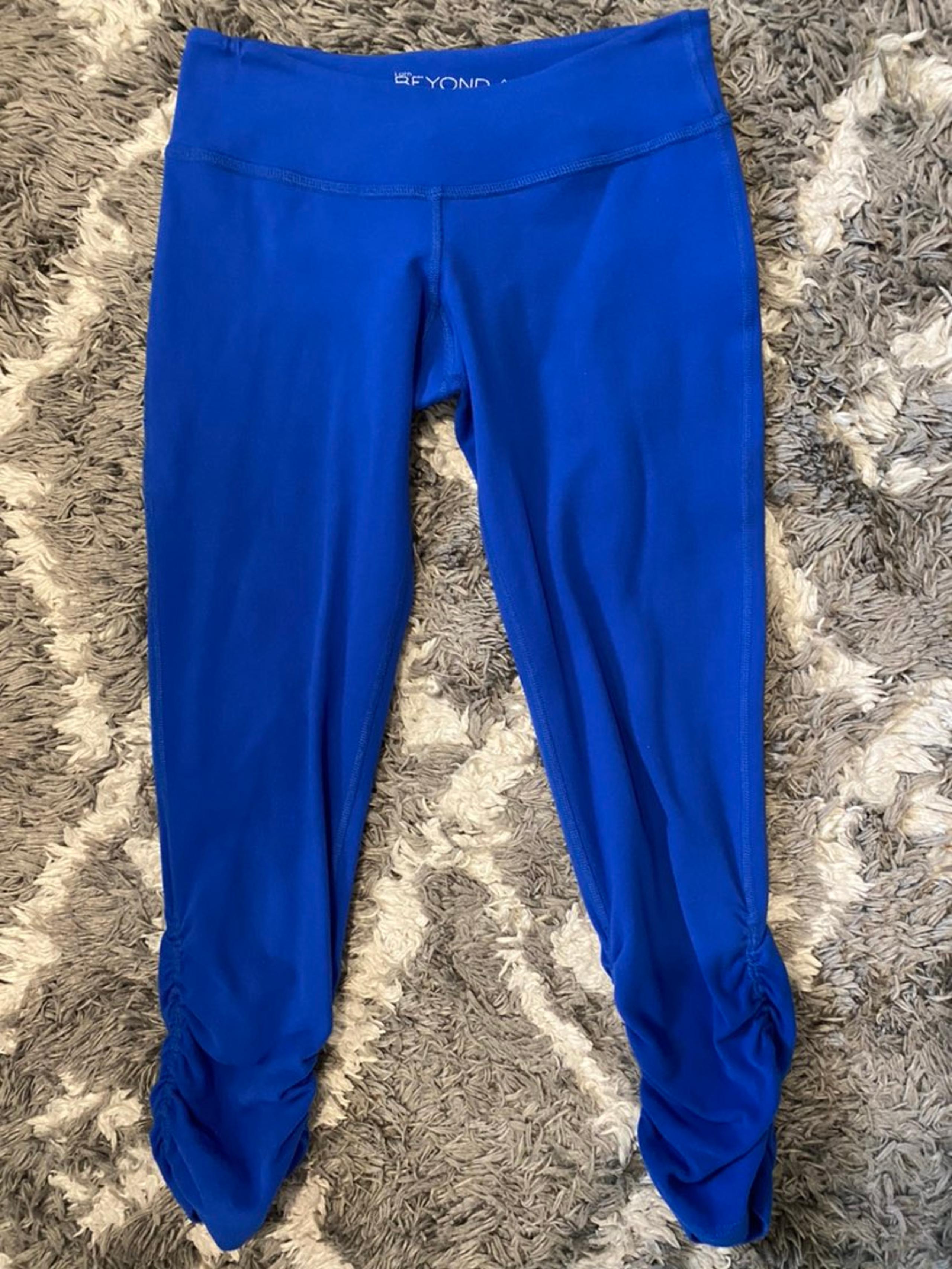 Beyond Yoga capri leggings